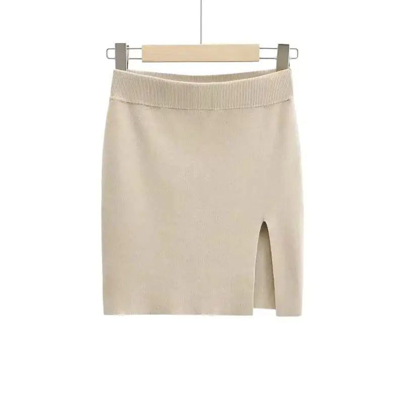 Slim Knit Short Skirt with Side Slit Fashion Design